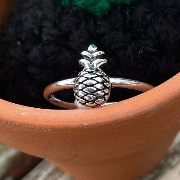 Sterling Silver Pineapple Ring - Picture 5 of 8
